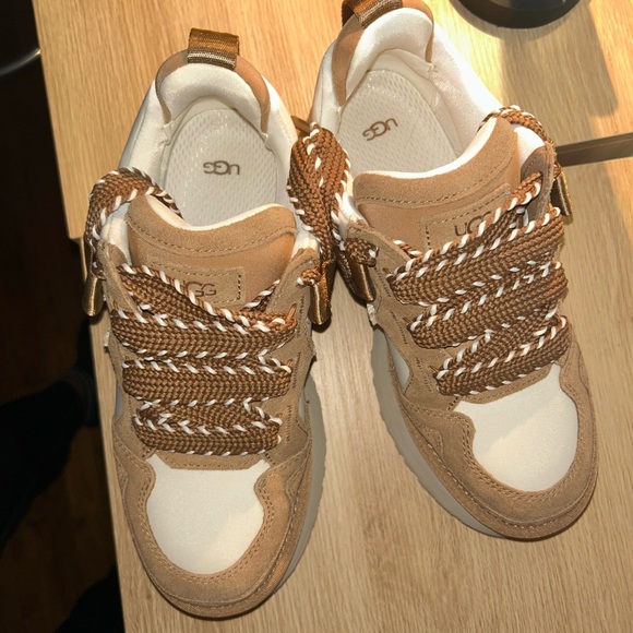 UGG Women's Platform Shoes in Tan and Cream - Picture 2 of 5